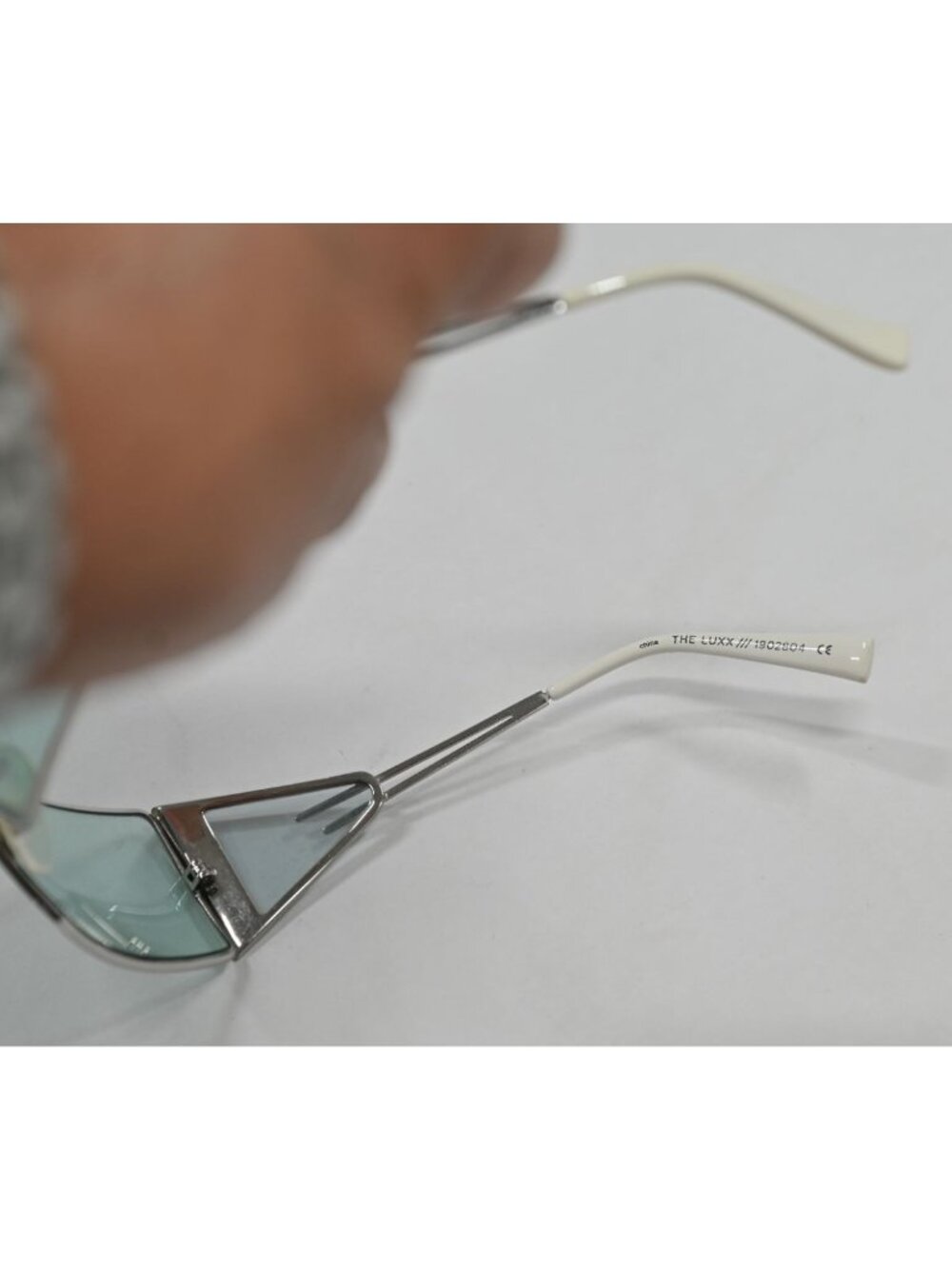 Le Specs Adam Selman The Luxx Squared Sunglasses 1902804 in Silver Blue - Picture 5 of 6